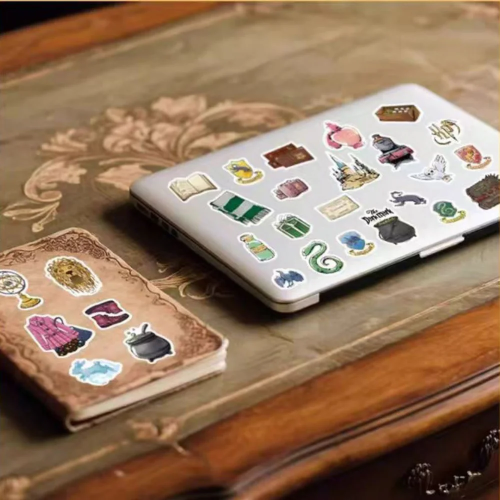 Echte Harry Potter Hogwarts Vier Häuser Tickethalter Aufkleber Studentenplaner Wasserflasche Skateboard Dekorative Aufkleber Geschenk