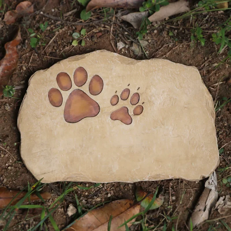 b206Tombstone Pet Memorial Kitty Stone Dog Decoration Custom Stone Paw Print Cemetery & Lettering Miss