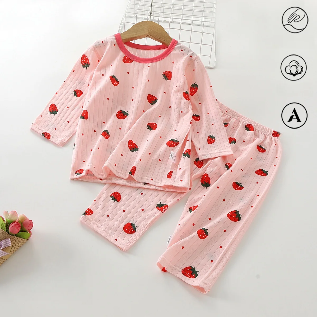 2026 Spring Baby Girls Nightgown Set Strawberry Printed Cute Toddler Suits Infant 2pcs Top+Pants Lightweight Home Clothes