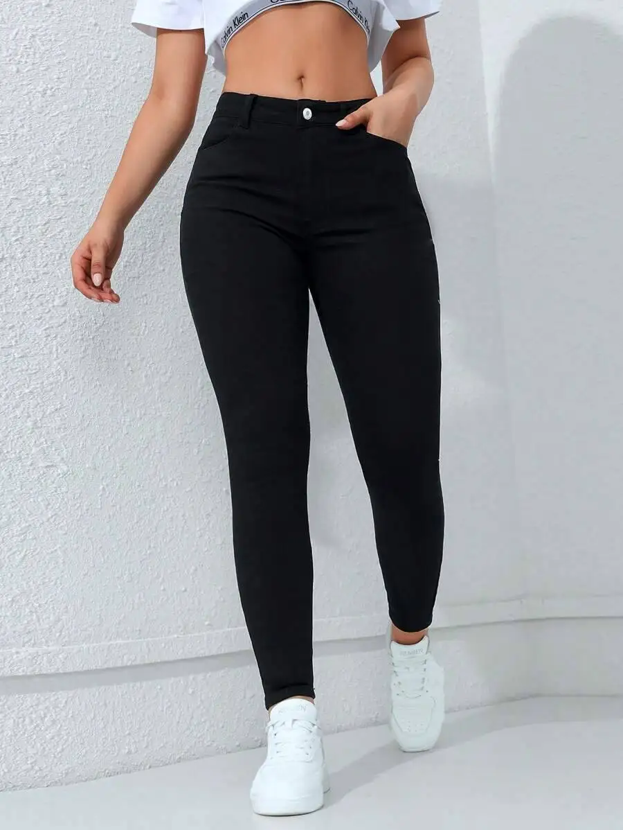 

Черные джинсы скинни с наклонными карманами