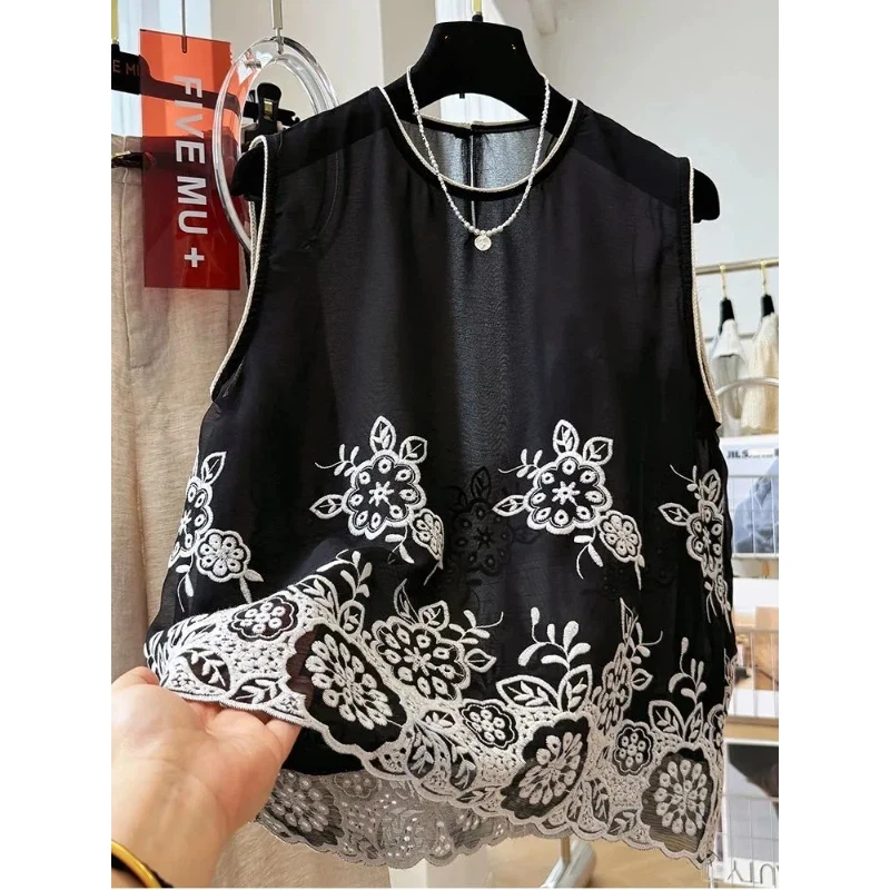 New Sleeveless Embroidered Summer All Match Vest A Women's Small Shirt Fashion Temperment Vintage Graceful Round Neck Top