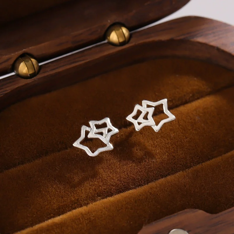 Hot selling new 925 sterling silver fashionable and exquisite hollow out size pentagram simple temperament personalized earrings