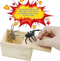 Spider Prank Box Pop Out Rubber Spider Handmade Wood Scare Box Party Game Surprise Joke Funny Trick Toy for Kids Halloween Gift 2