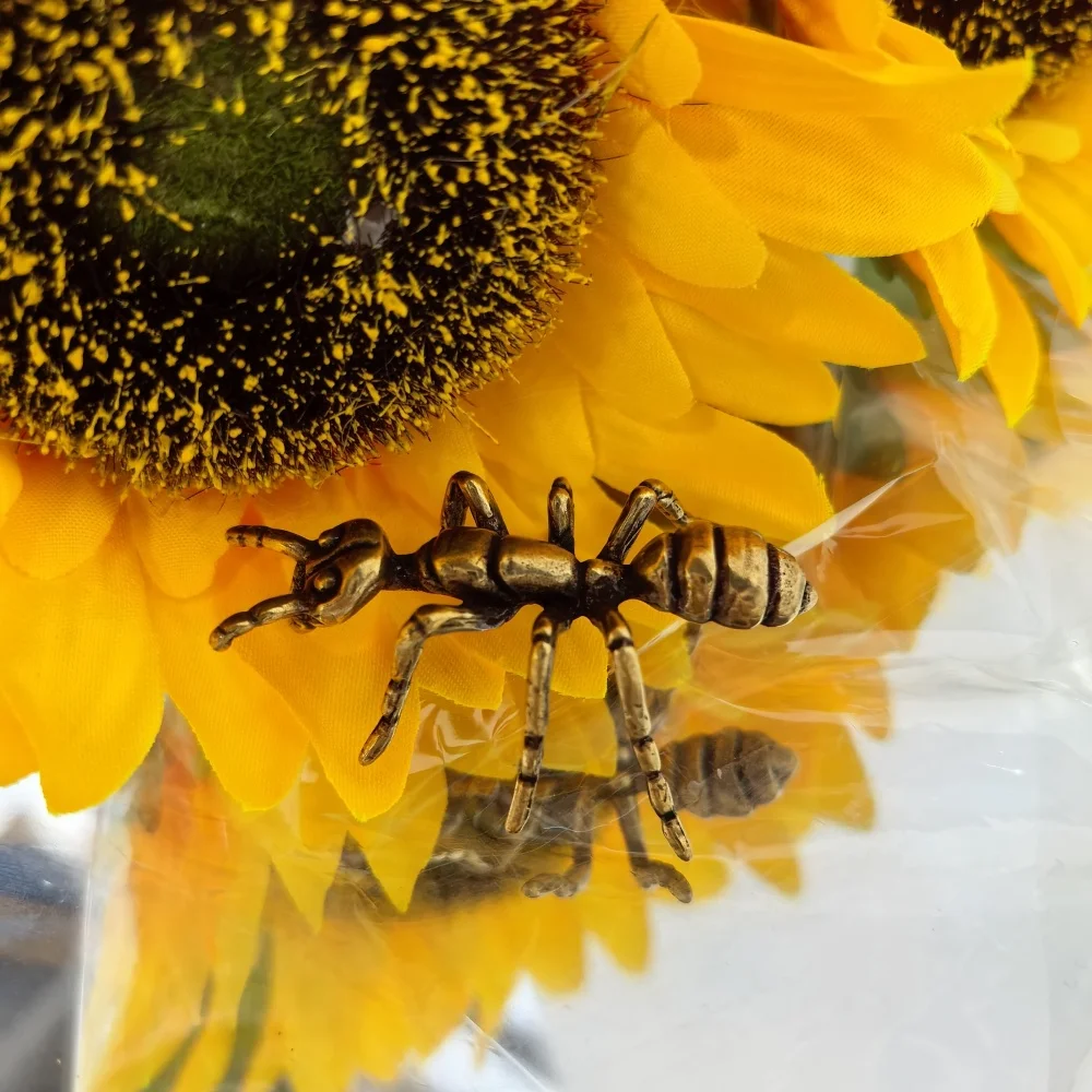 Hot Brass Ant Figur… - image