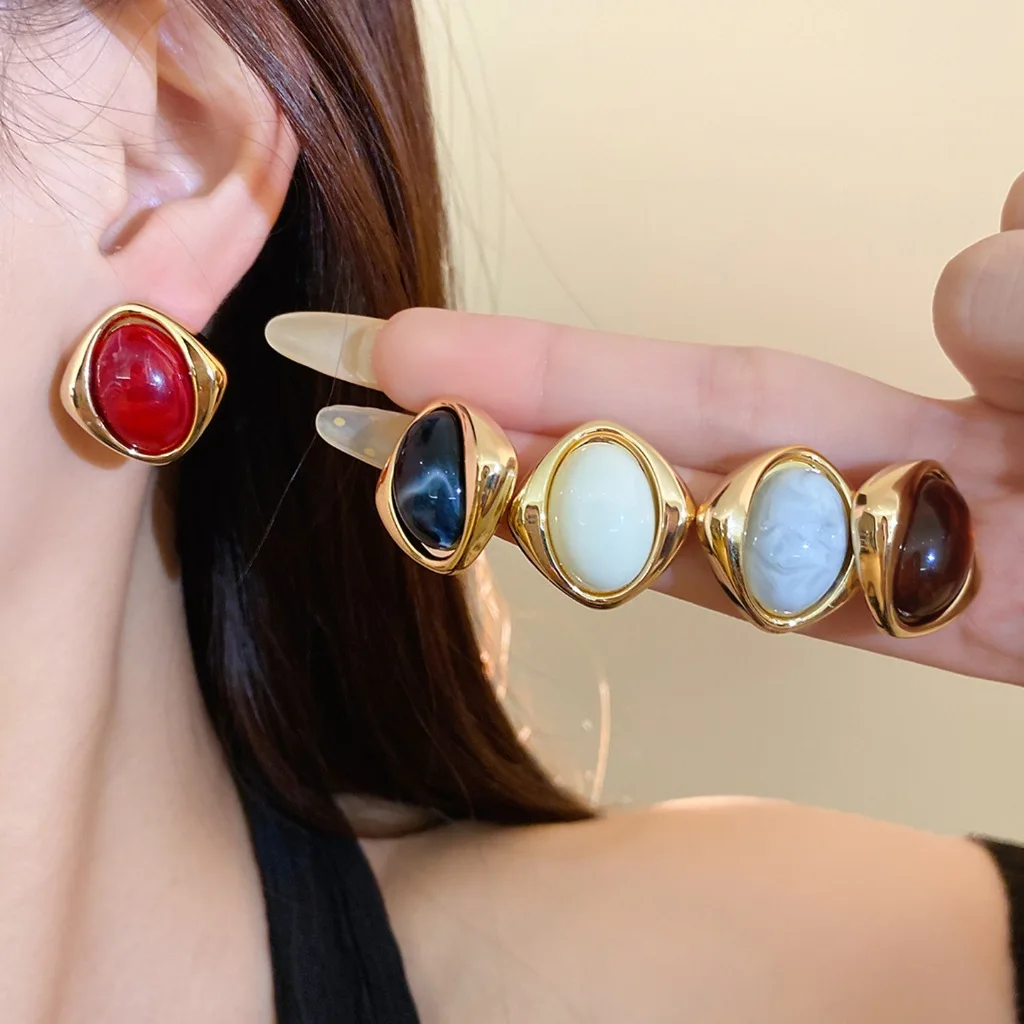 Vintage Oval Resin Inlaid Stud Earrings Irregular Frame Marble‑Pattern Cabochon Earring for Women Retro Elegant Jewelry