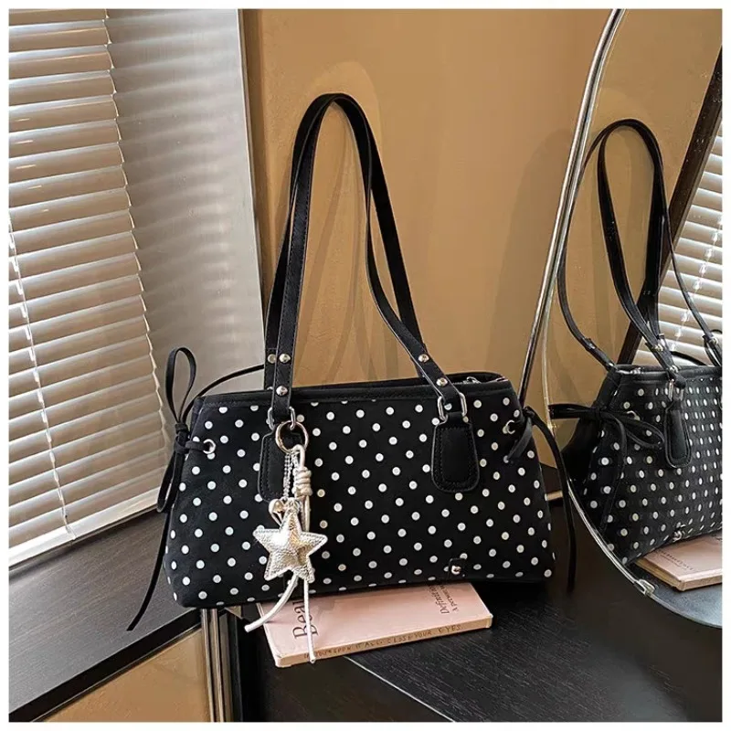 

2026 New Polka Dot Pillow Shaped Commuter Bag Multifunctional Handbag Single Shoulder Bag Fashionable Korean Style PU Material
