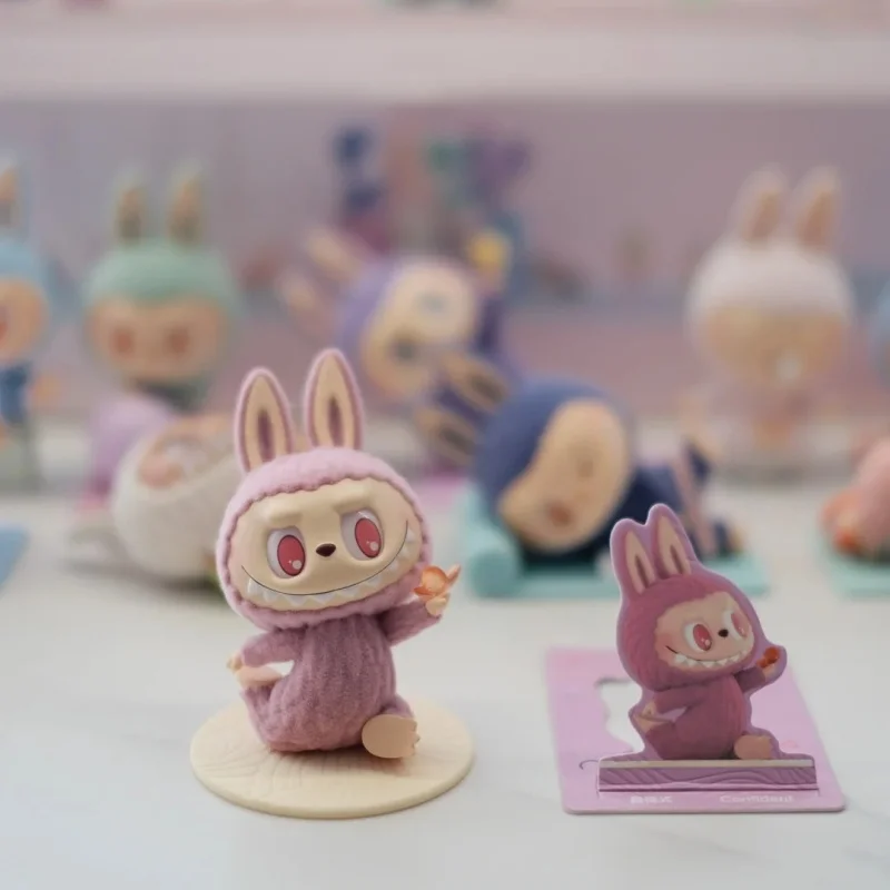 Figuras bonitas de Popmart Labubu Lazy Yoga, caja ciega, decoraciones, muñecas, juguetes de moda, adornos, caja misteriosa, pegamento