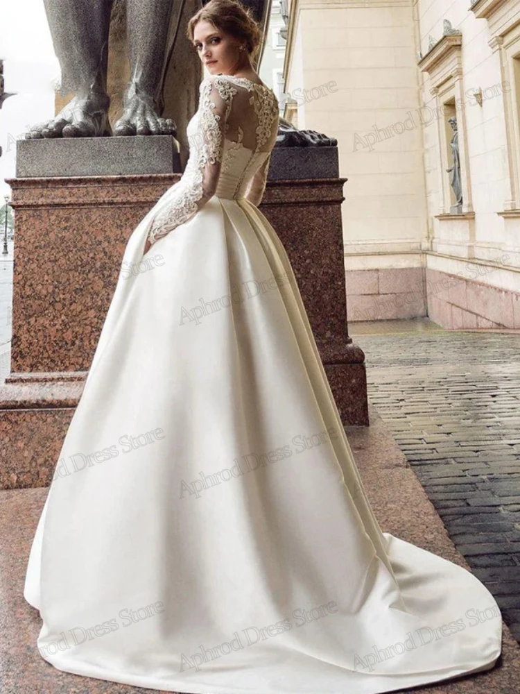 Abiti da sposa classici per le donne Abiti da sposa vintage Applicazioni in pizzo Abiti in raso per abiti da festa Abiti da sposa 2025 personalizzati