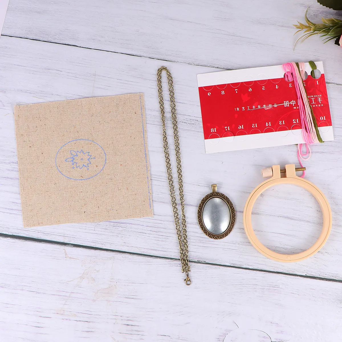 

Набор для рукоделия 3 в 1: комплект для изготовления ожерелий, инструменты для вышивания, цветные шерстяные нитки, овальные основы для подвесок, ткань