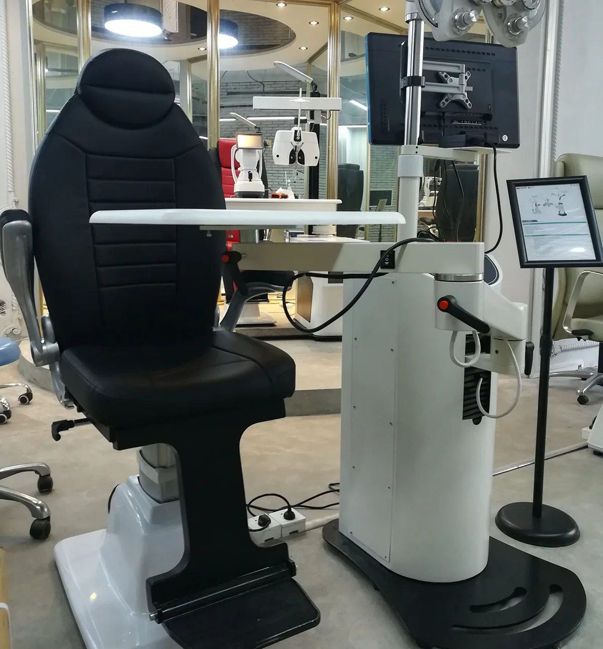 Ophthalmic Unit Instrument Equipment Table with Chair Autorefractor Vision Screener Refractometer