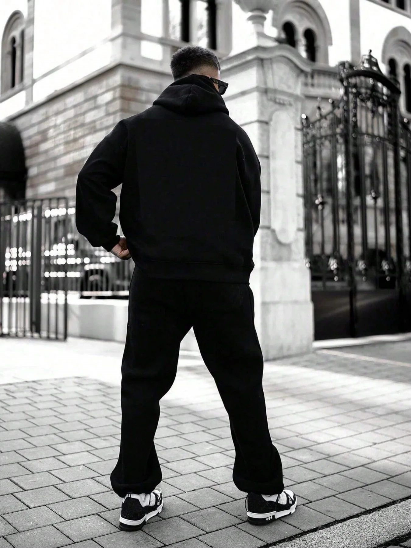 طقم خريف وشتاء للرجال: هوديي + سروال قصير! هوديي مسامي، سراويل سميكة دافئة. مجموعة واحدة لملابس الخريف/الشتاء يجب اقتناؤها!