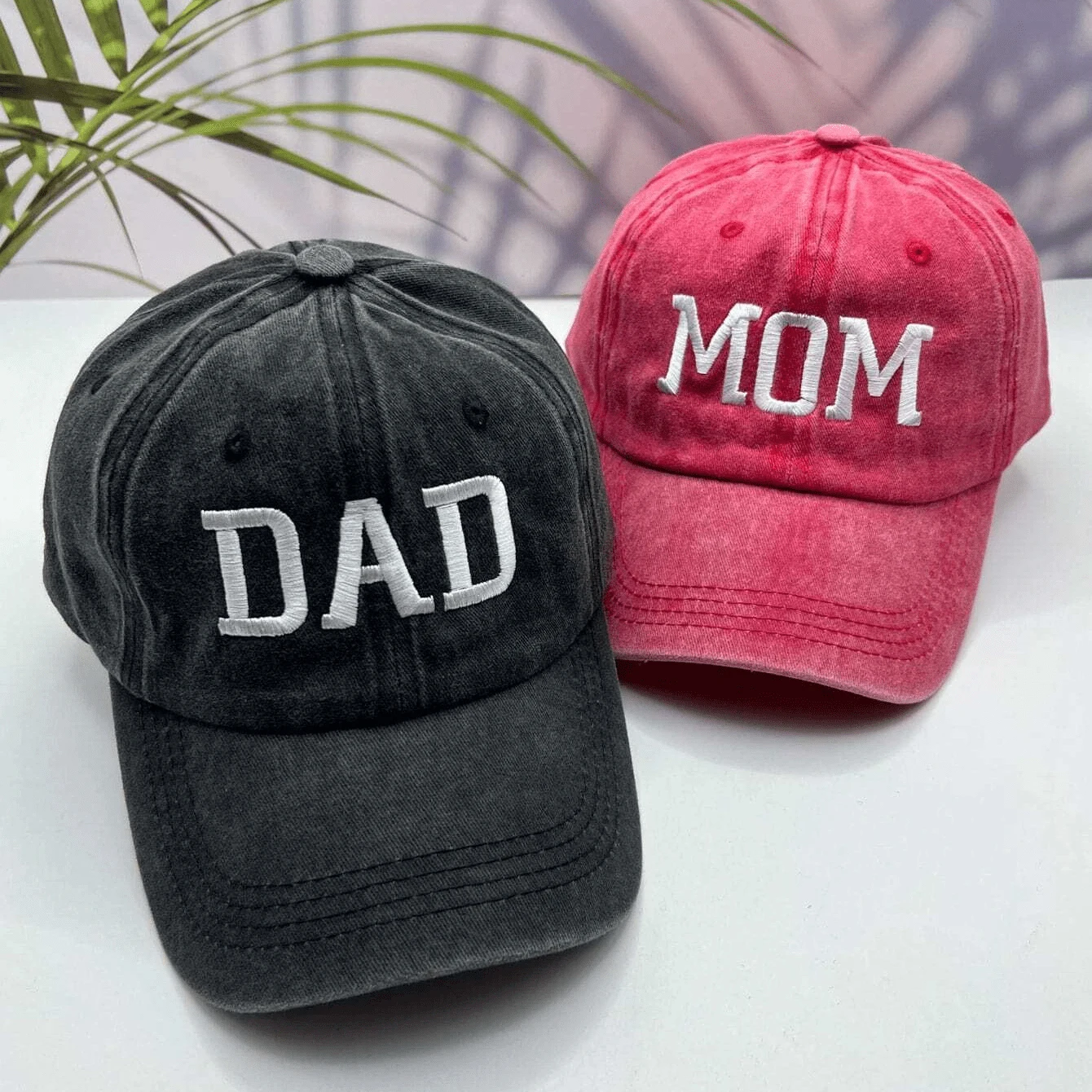 

2Pcs Unisex DAD MOM Letter Embroidery Wash Baseball Caps Spring and Autumn Outdoor Adjustable Casual Hats Sunscreen Hat