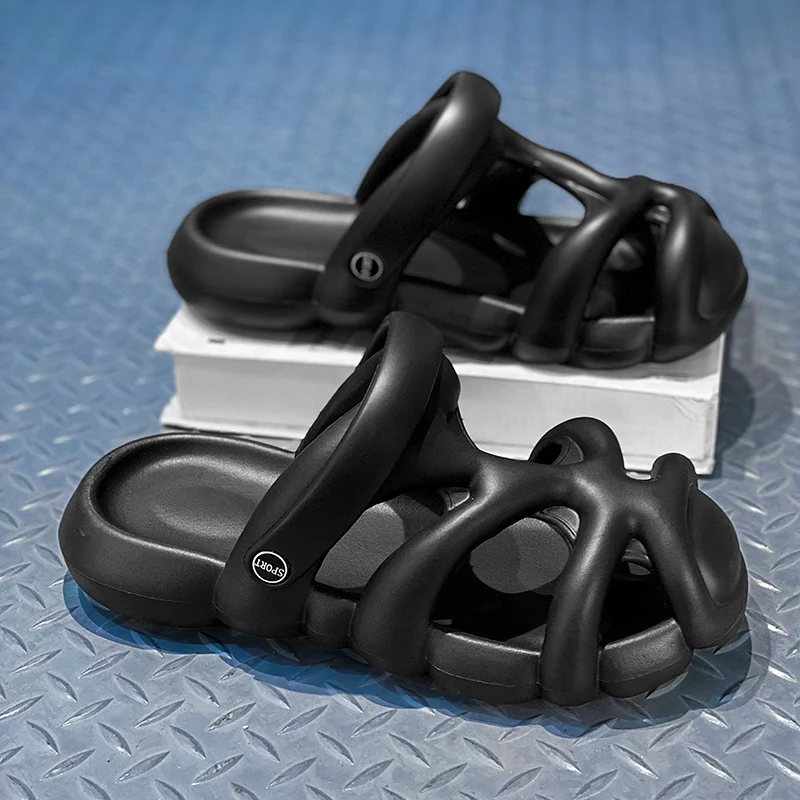 New Arrivals Summer Men's Clogs Slip On Breathable Water Beach Sandals Lightweight Summer Men Slippers Plus Size 40-45