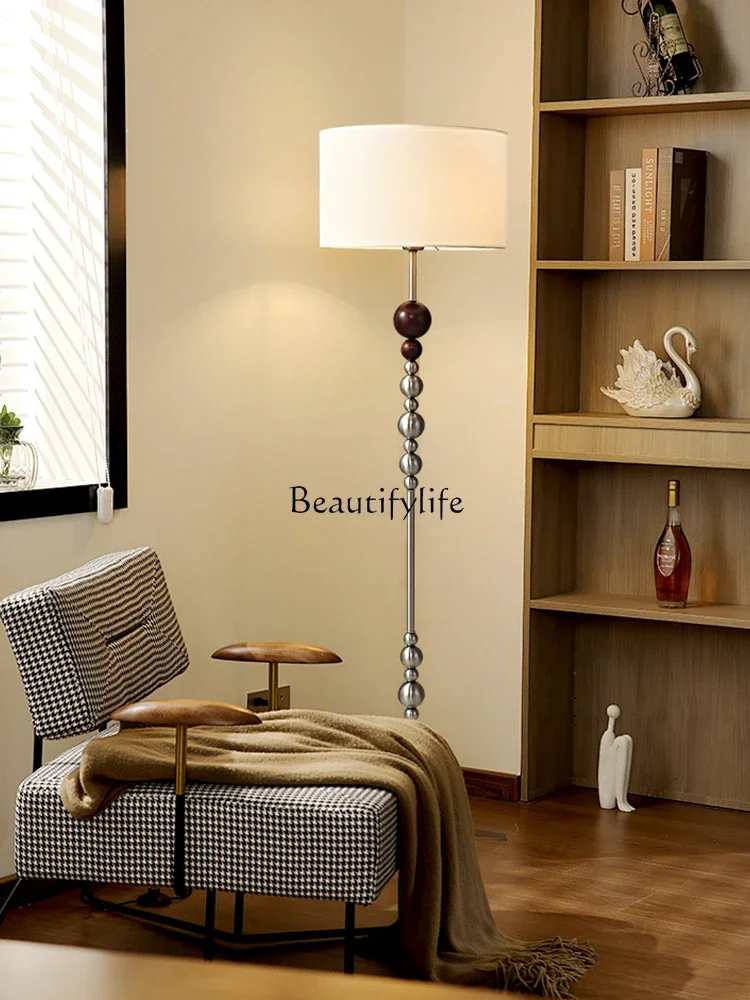 jj *French retro living room floor-to-ceiling luminous objects in the ancient style and high-end atmosphere