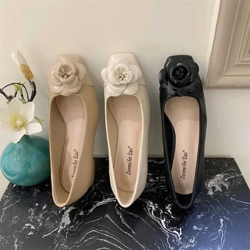 New Women Gentle Low-heeled High-heeled Shoes Fashion Shoes French Style Square Toe Shallow Mouth Thick Heel White Single Shoes