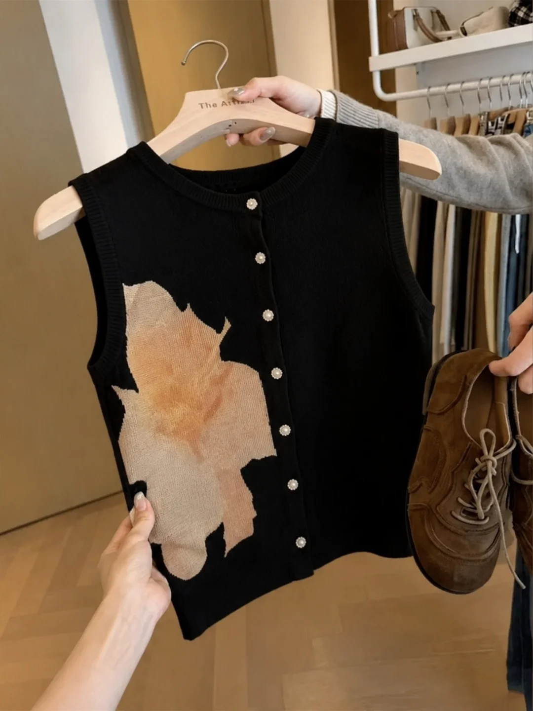 

Summer Design Ice Silk Knitted Vest Women's Single Button Sleeveless Top Korean Style Commute Versatile Lazy Style Fashion