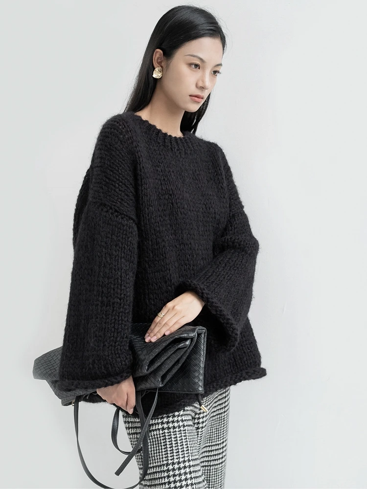 

Уникальный женский вязаный свитер с открытыми плечами, прямого кроя, с длинными рукавами, в холодных тонах, класса люкс, для непринужденного образа