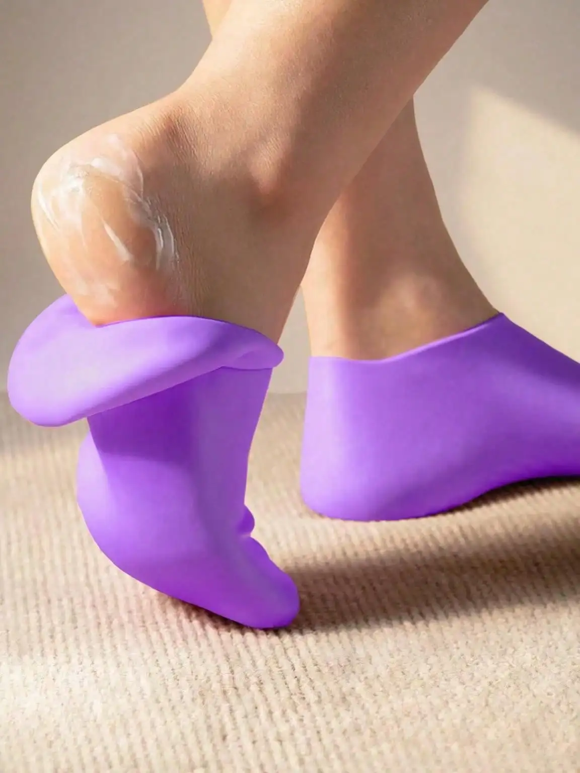 

1 Pair Silicone Moisturizing Foot Socks Prevent Cracked Heels Remove Dead Skin Elastic All Day Locking Odorless Easy Wear Soft Comfortable