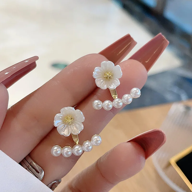 Trend White Flower Imitation Pearl Back Hang Post Stud Earrings for Female Sweet Temperament Jewelry Wholesale Girl Gift