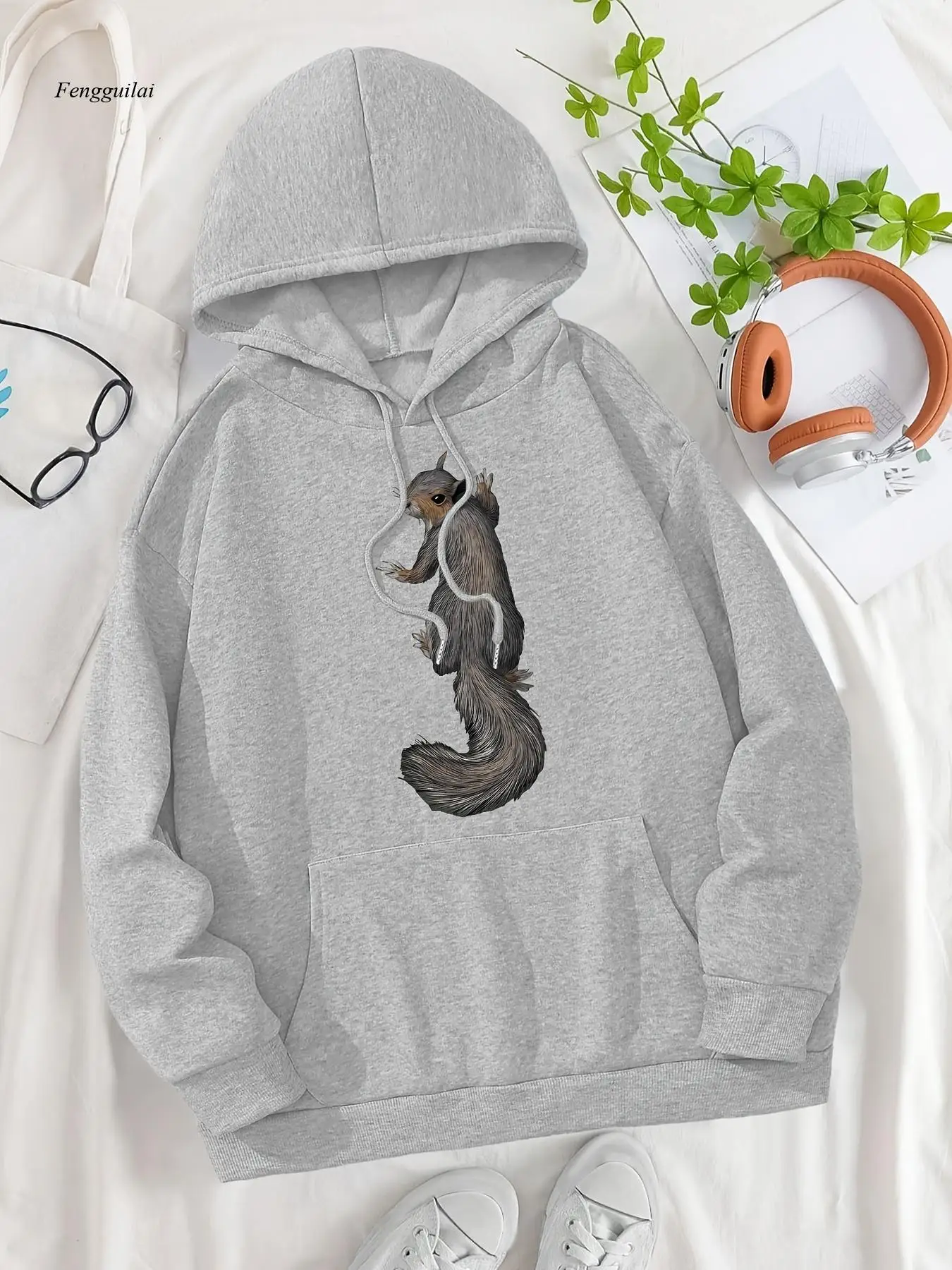 Cozy Squirrel Print Hooded Sweatshirt - Soft Pullover Hoodie with Drawstring Hood, Relaxed Fit Casual Winter