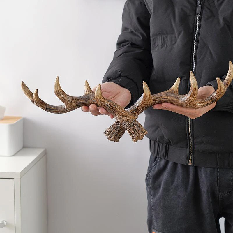 Nordic Vintage Deer Horn Decorative Hook Wall Hanging Clothes and Hats Hook High-end Living Room Decor Antler Resin Statue Craft