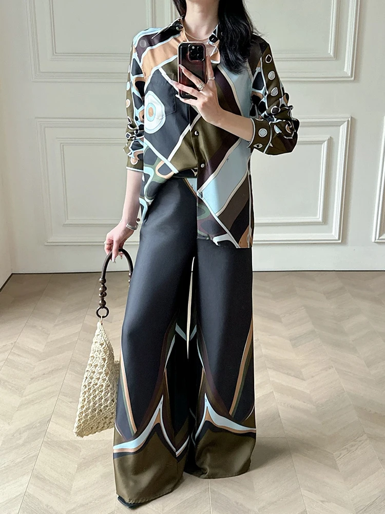 Designer retro geometric positioning print satin shirt two-piece set 2026 autumn women's clothing + loose wide-leg pants suit