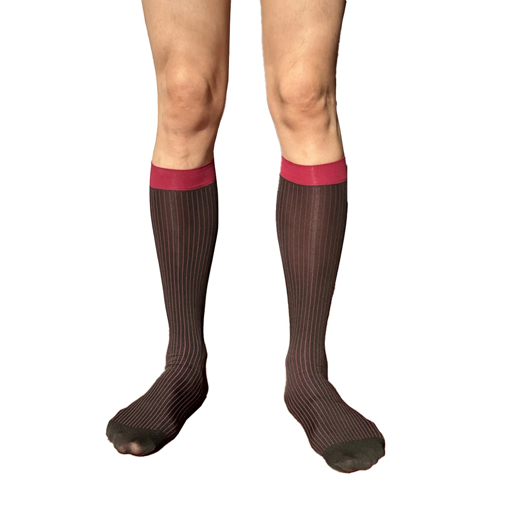 Skarpety męskie w paski do garnituru biznesowego, na formalne okazje, czerwone, prześwitujące, długie, skarpety męskie.