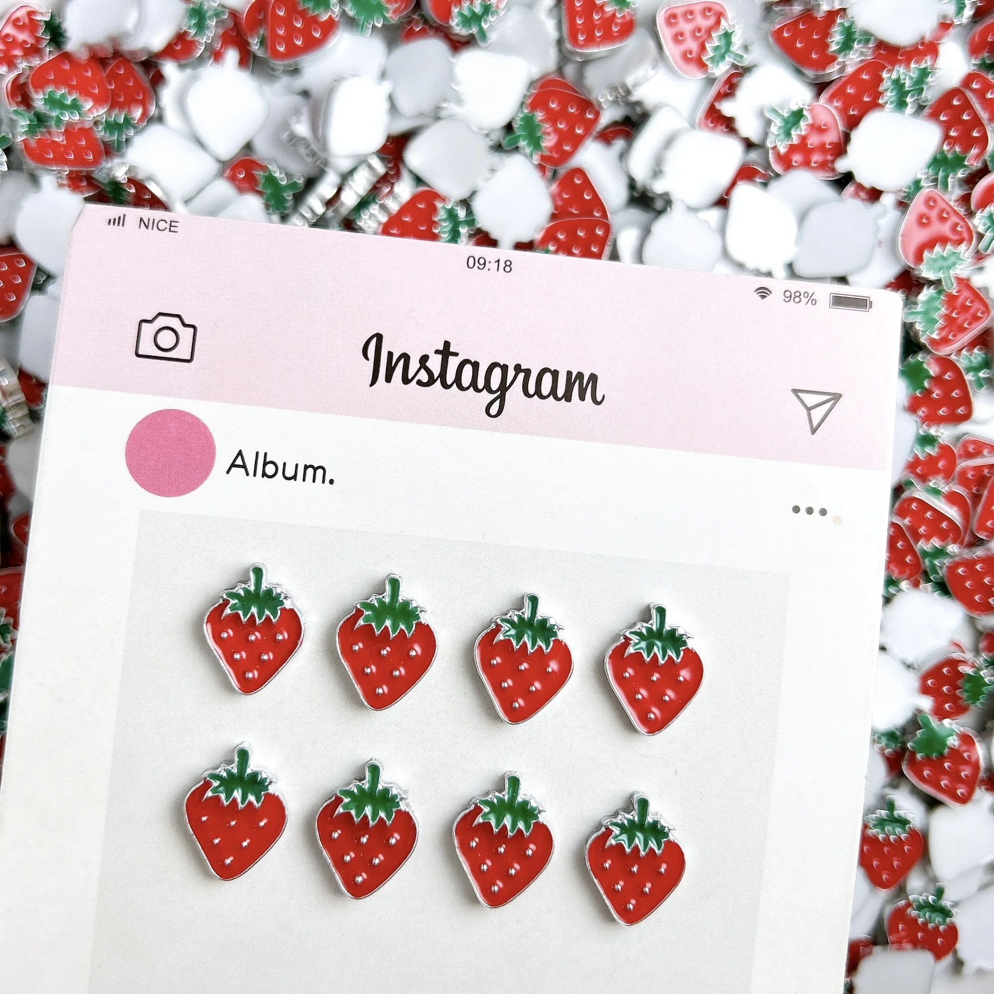 30 pçs adorável simulado morango liga encantos da arte do prego 3d criativo verão vermelho morango decorações de unhas diy grampo de cabelo unhas