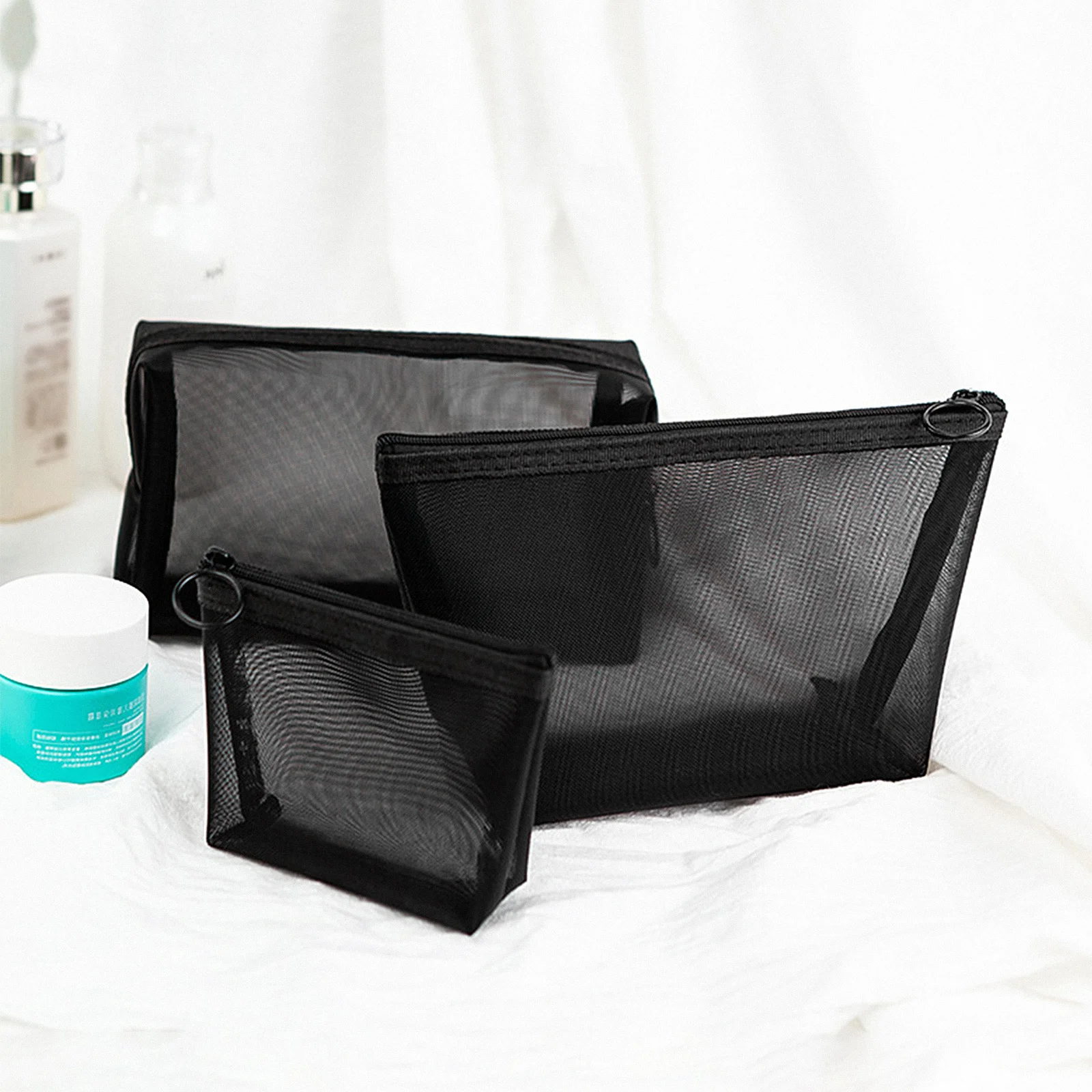 3 قطع من أكياس تخزين السفر الشبكية باللون الأسود المحمولة بسحاب منظم وحقيبة متعددة الأغراض لفرشاة المكياج وحامل كابل
