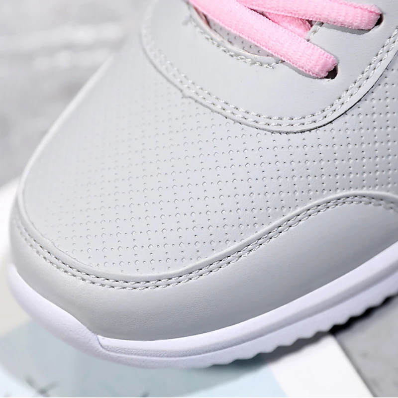 Women\'s Casual Breathable Mesh Running Shoes Women Autumn Fashion Leather Waterproof Sports Shoes Trainers Non-slip Tennis Shoes