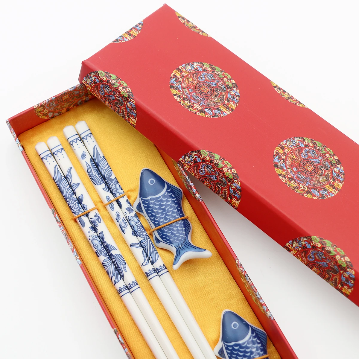 Chinese Style Jingdezhen Blue And White Ceramic Chopsticks Gift Box Souvenirs Sushi Sticks Wooden Chopsticks Beautiful Tableware