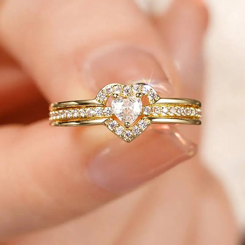 Huitan Romantischer herzförmiger Damenring für Hochzeit, Jahrestag, Accessoires, Goldfarbe/Silberfarbe, trendiger Schmuck mit glänzendem CZ