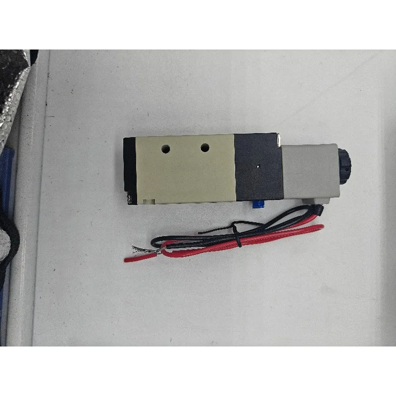 Pneulead 4V310 410 Solenoid valve 4V310-10-5DZ 4V410-15-5DZ