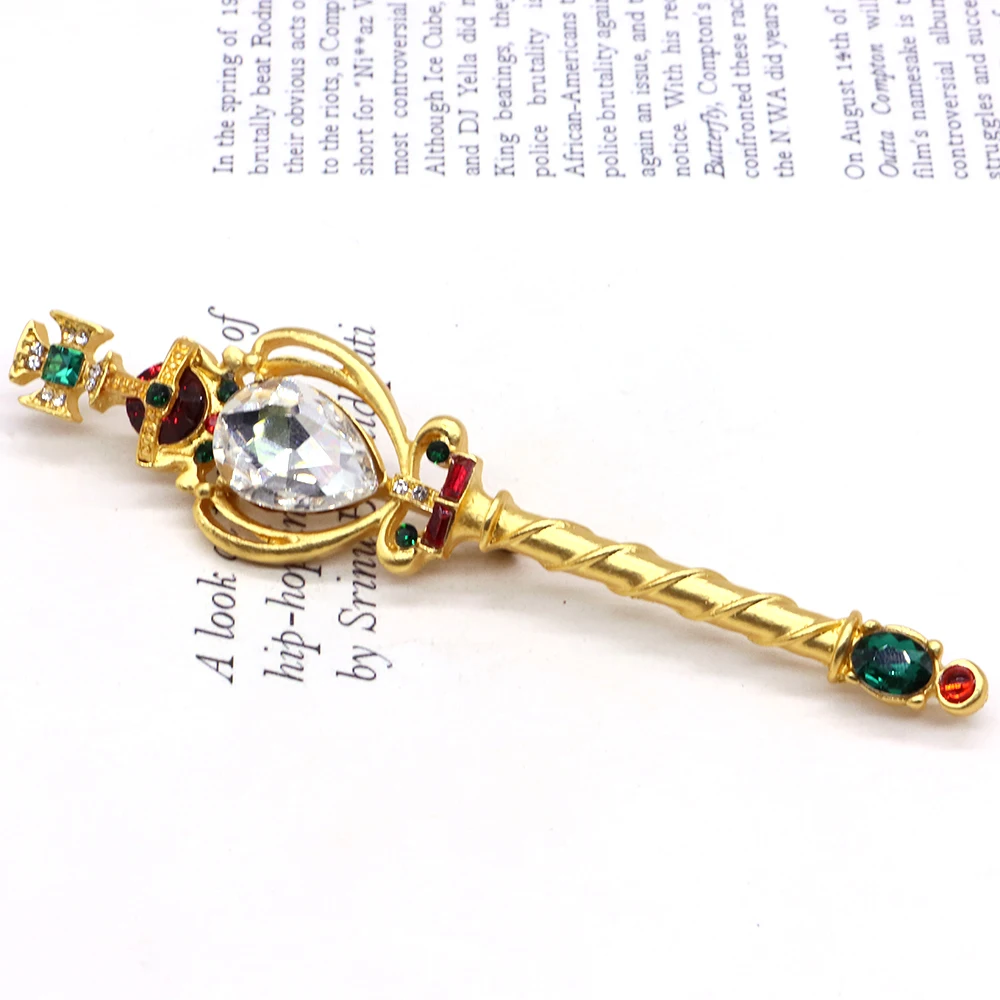 

Fashion Rhinestone Enamel Gem Staff Brooch Pin Elegant For Women Cute Versatile Pins Crystal Corsage Brooch Wedding Jewelry Gift