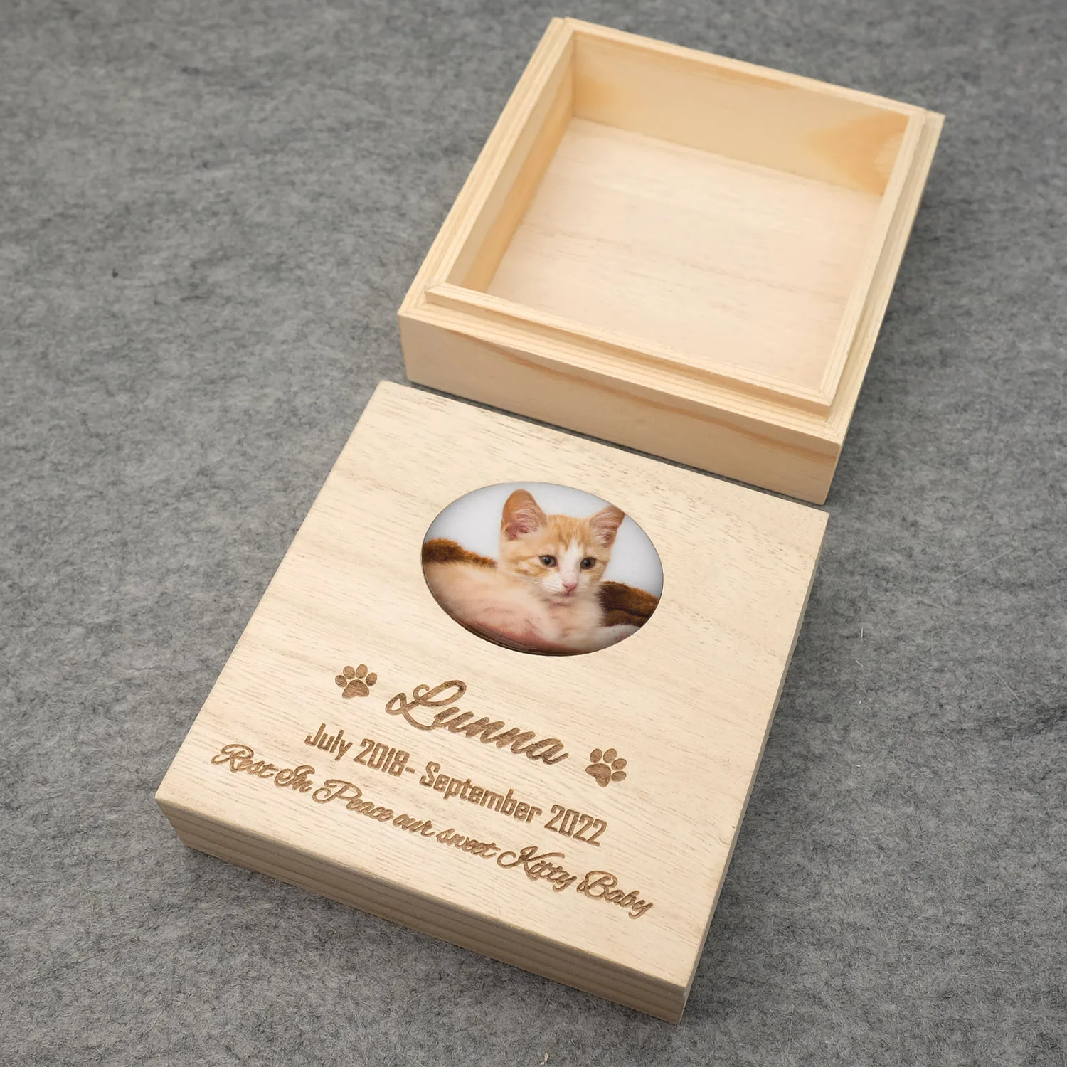 Pet Fur Box with Photo, Engraved Wooden Box, Keepsake Box for Dogs and Cats, Memorial Gift for Pet Lover, Custom