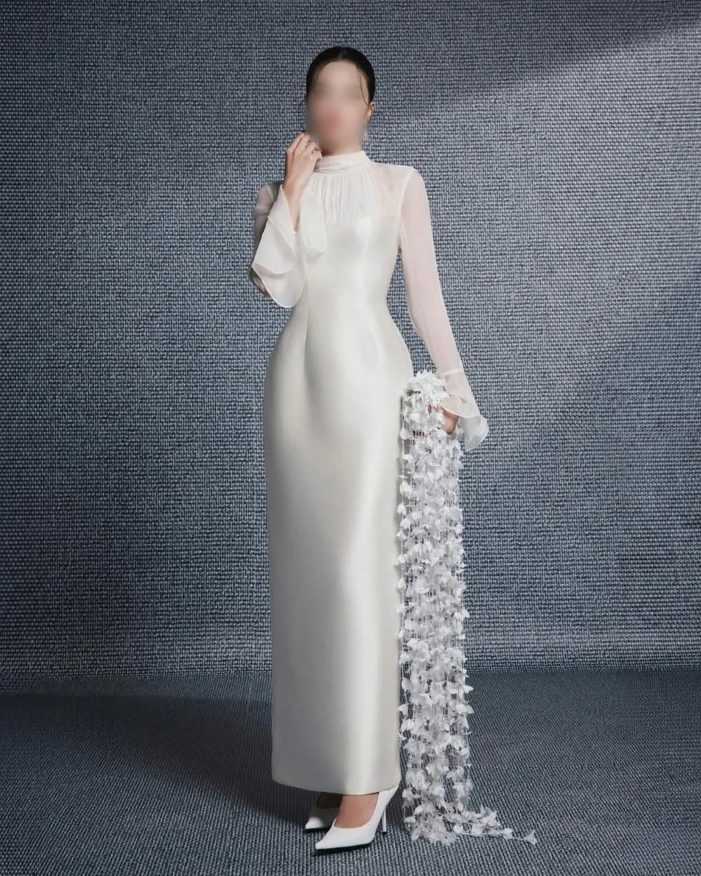 

Customized Elegant Women Charmeuse Ruched Pleat Straight Evening Dresses High Quality Retro High Collar Long Sleeves Prom Dress