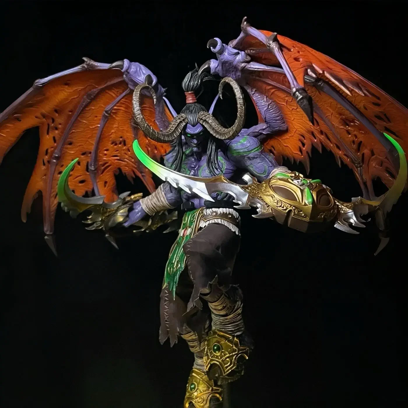 25cm World Of Warcraft 2nd Demon Hunter Yudian Illidan Anime Movable Figure Collectible Model Ornament Bonus Gifts