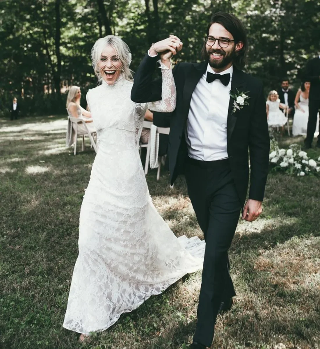 

Customized Retro Elegant Lace Mermaid Wedding Dress With Long Sleeves High Neck And Backless Sweeping Train Wedding Dress