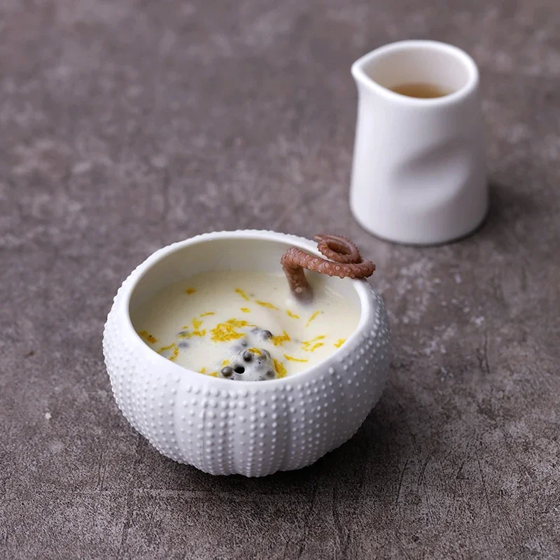 White Ceramic Spherical Bowl Alien Sea Urchin Bowl Imitation Oyster Shell Dish Restaurant Molecular Cuisine Creative Utensils