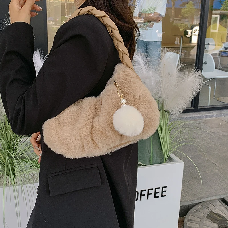 

Y2K Fluffy Women's Bag 2023 Winter Eco Bag Korean Plush Twisted Handle Sling Bag Furry Saddle Bag Fur Tote Handbag Warm Purses