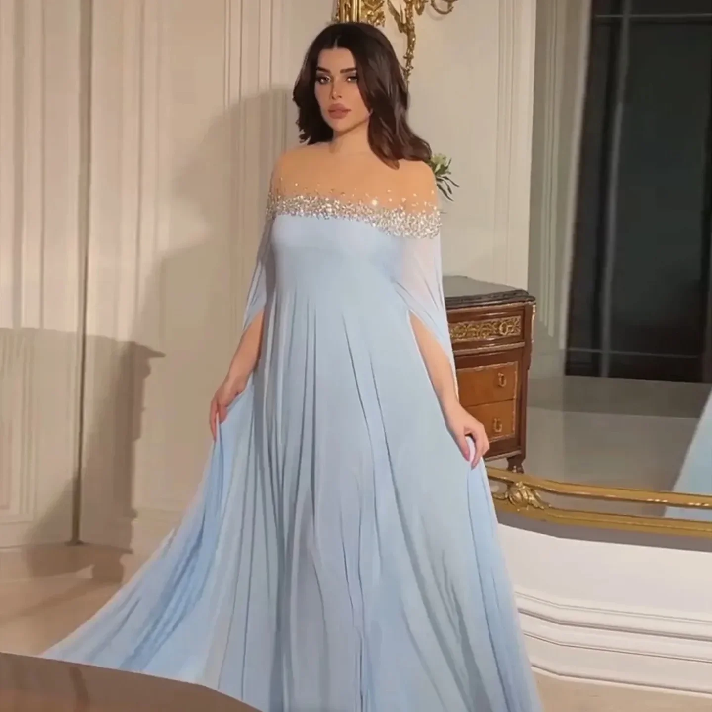 Customized Luxury Arabic Baby Blue Evening Formal Dress Cap Sleeves Sheer Neck Beading Crystal Chiffon Prom Party Gown