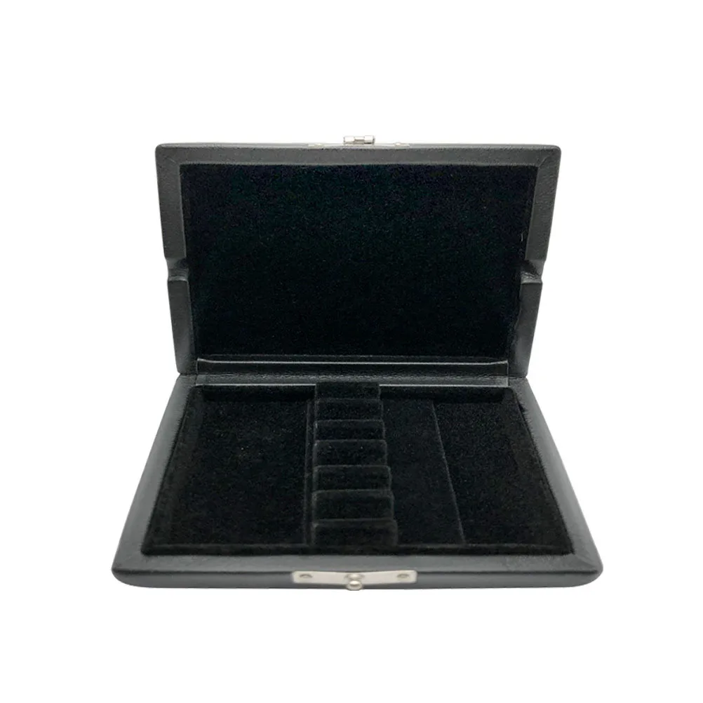 

Portable Oboe Reed Holder Sturdy Wooden Frame with Soft PU Interior Protects Reeds from Damage Reed Storage Box for Musicians on