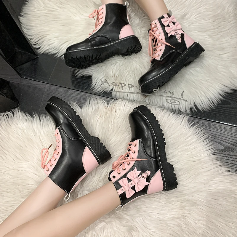 Autumn and Winter Fashion New Comfortable Fleece Warm Cross with Round Toe Cute Leather Women's Square Heel Ankle Boots