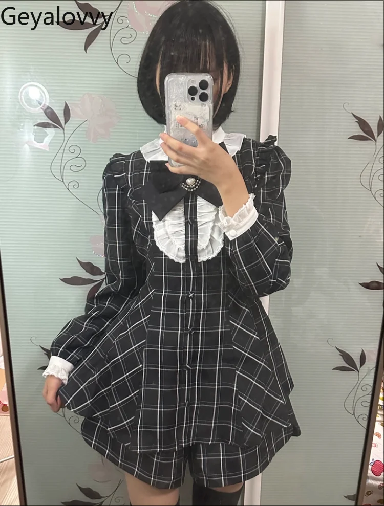 

Sweet SC Suit Plaid Mass Production New Spring Womens Outfits Rojita Lolita Bow Slimming Shirt Top and Shorts Two Piece Sets