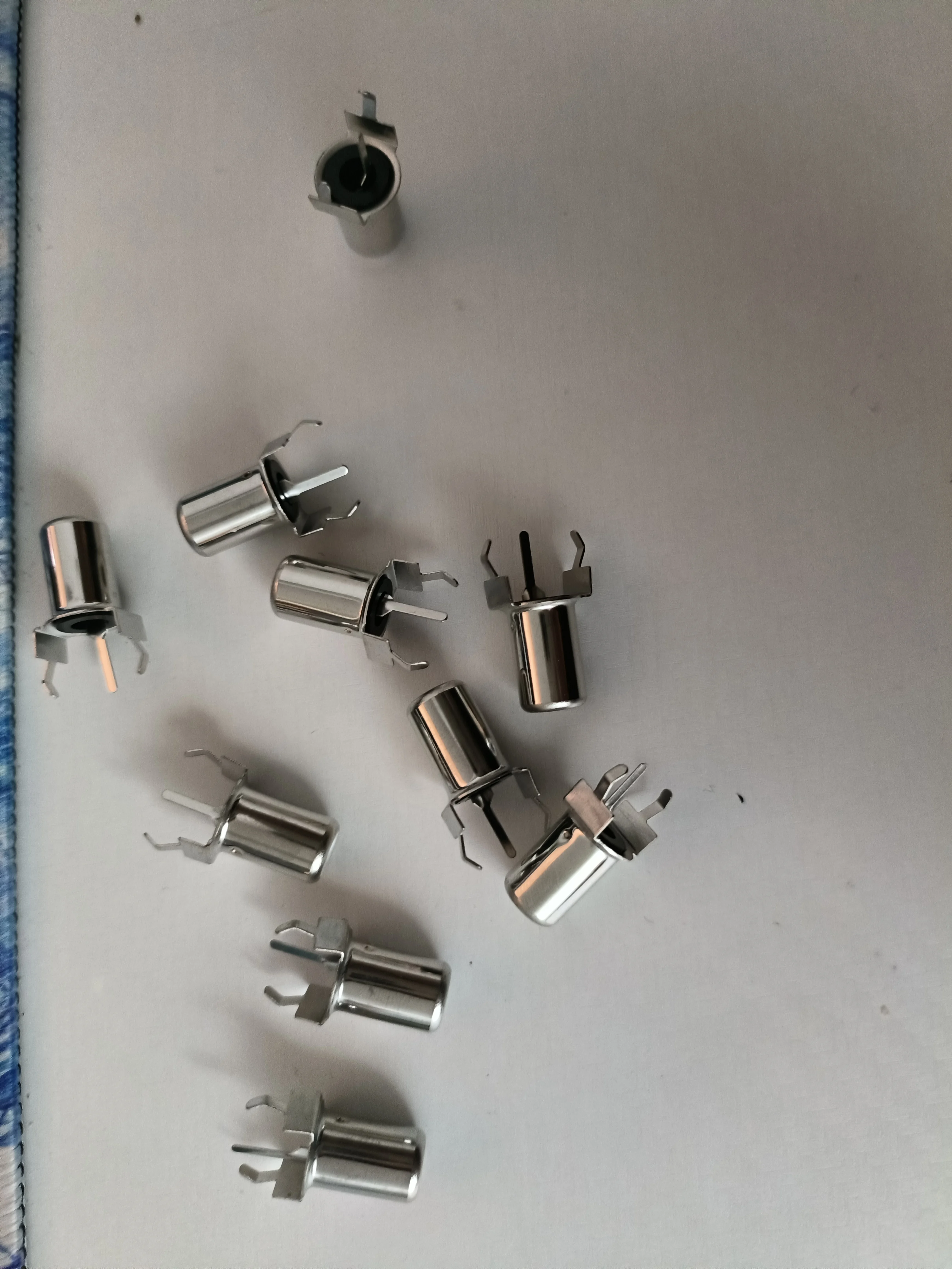 Yyt 10PCS AV1-8.4-2…