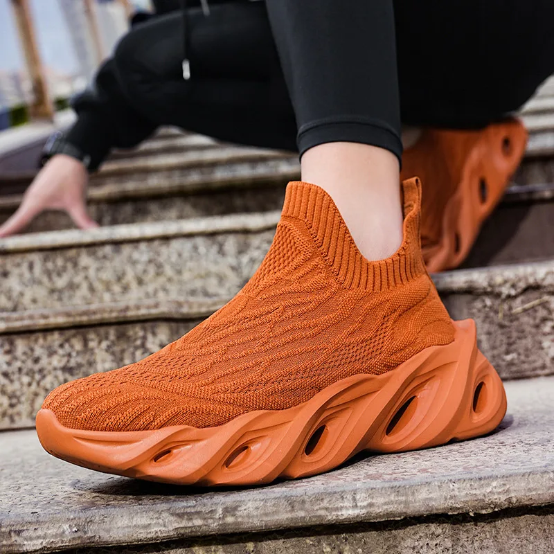 Klasik moda sarı erkek koşu ayakkabıları konfor çorap ayakkabı eğitmenler erkekler Unisex spor ayakkabı büyük boy 46 Zapatillas Hombre