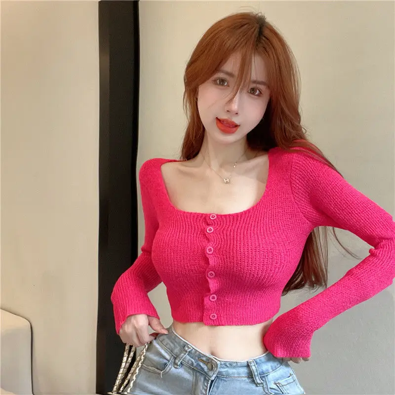 

Утягивающий дизайн, ранняя осень, длинный вязаный свитер Sve с квадратным воротником, женский модный повседневный топ