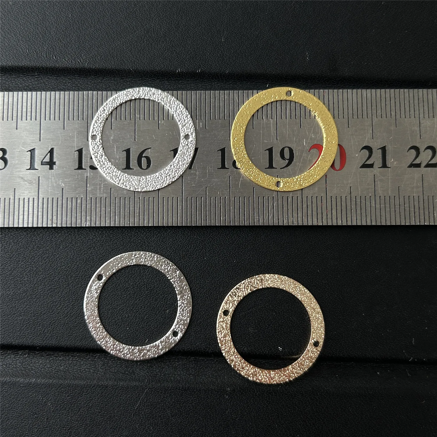 50PCS/lot 22mm Stardust Double Holes Copper Charm Pendants Geometry Brass Flat Round Charms Fit Bracelets Jewelry DIY Making