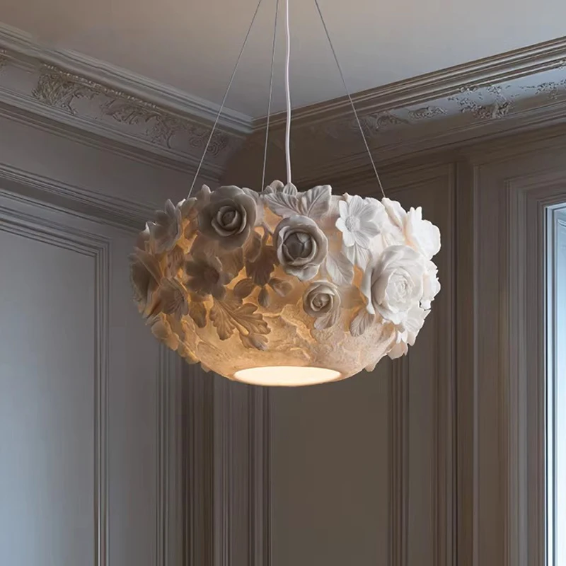 French Retro Cream Flower Carved Pendant Light Antique Style Dining Room Bar Counter Coffee Shop High-end Artistic Pendant Light