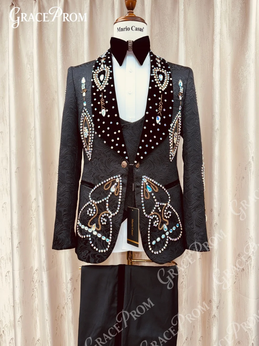 Glamorous Black Jacquard Double Breasted Men Tuxedo Crystal 3 PCS Luxury Suit Set For Wedding Groom Party فساتين سهرة رجالية